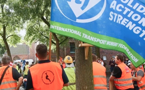 Международный профсоюз признали нежелательным из-за срыва разгрузки судов